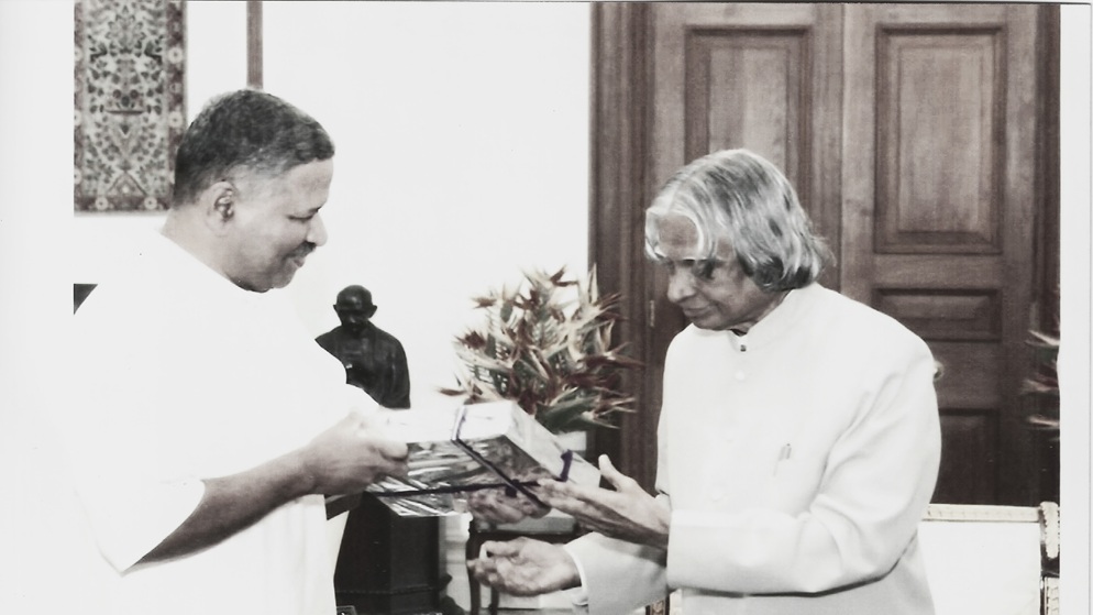 Home dr.abdul kalam with girish rao